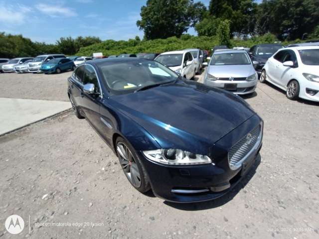 JAGUAR	XJ
