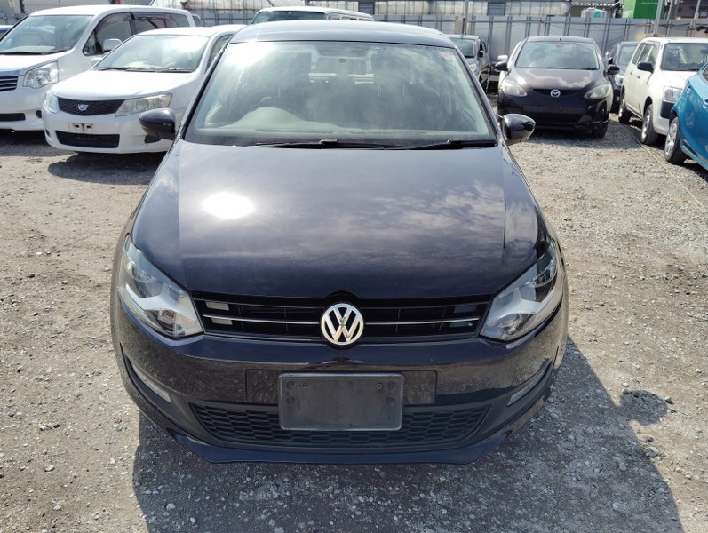 VOLKSWAGEN	POLO