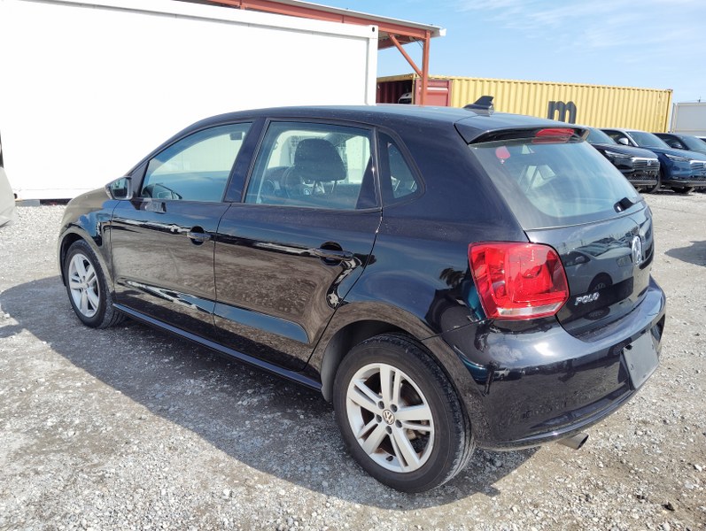 VOLKSWAGEN	POLO