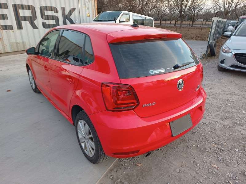 VOLKSWAGEN	POLO