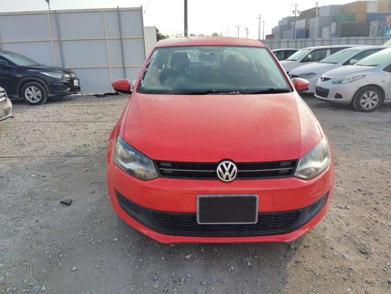 VOLKSWAGEN	POLO