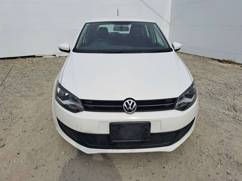 VOLKSWAGEN	POLO