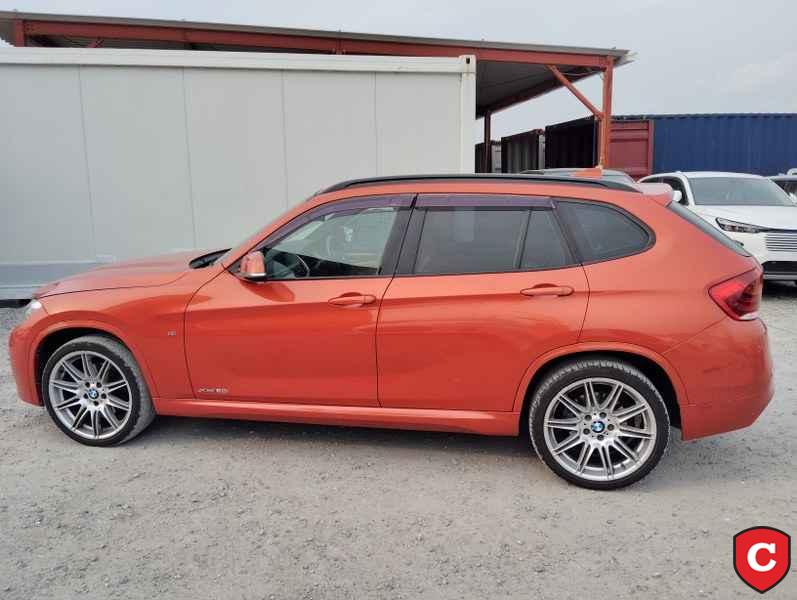 BMW 	X1