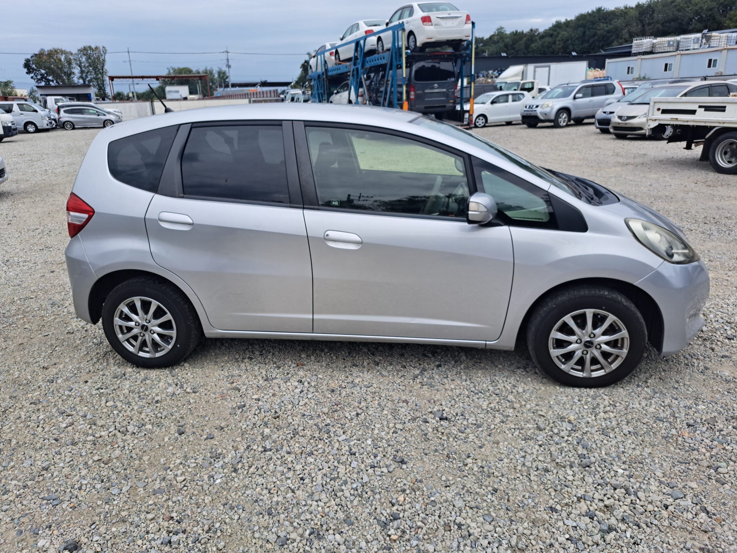HONDA	FIT
