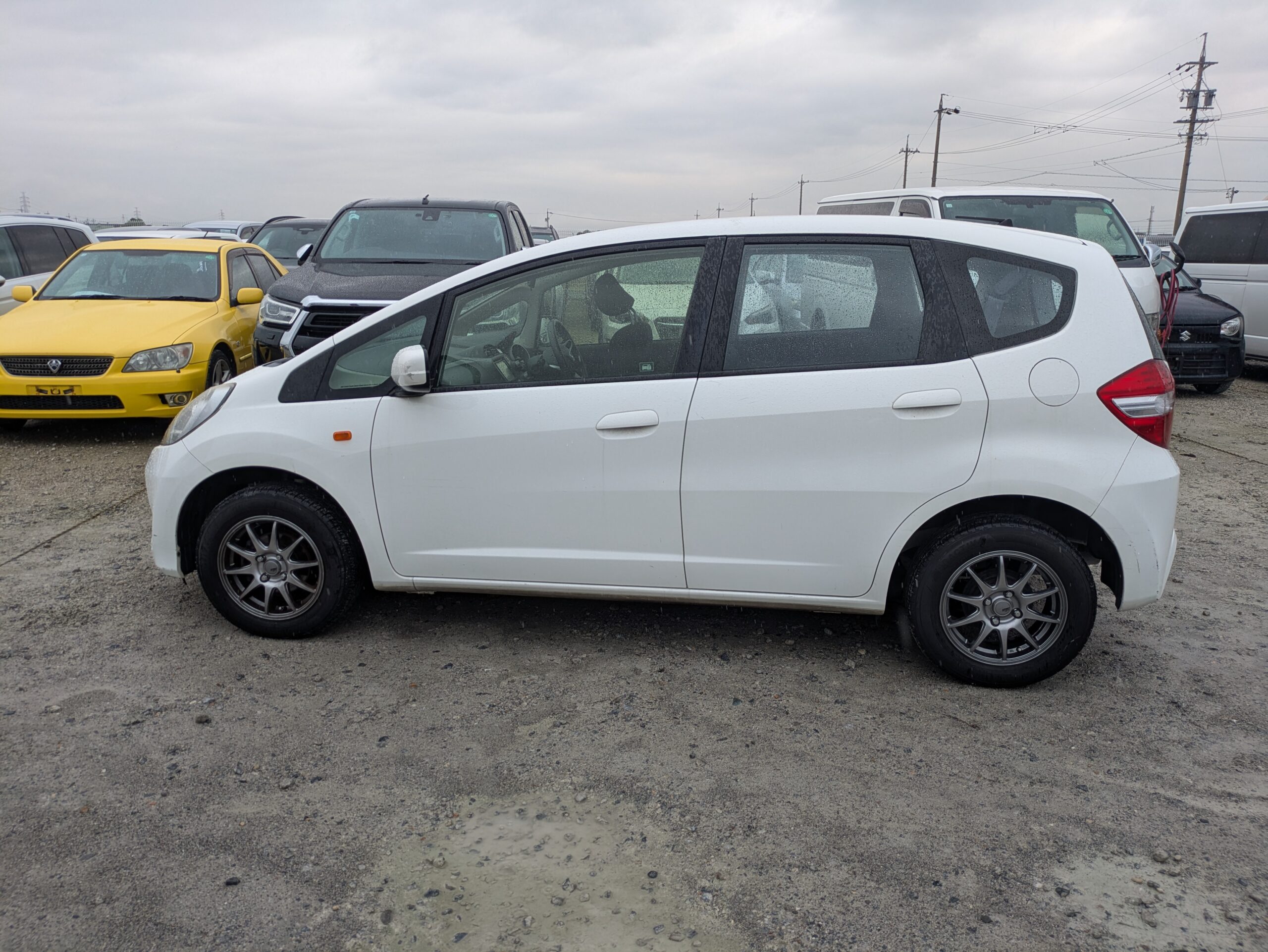 HONDA	FIT