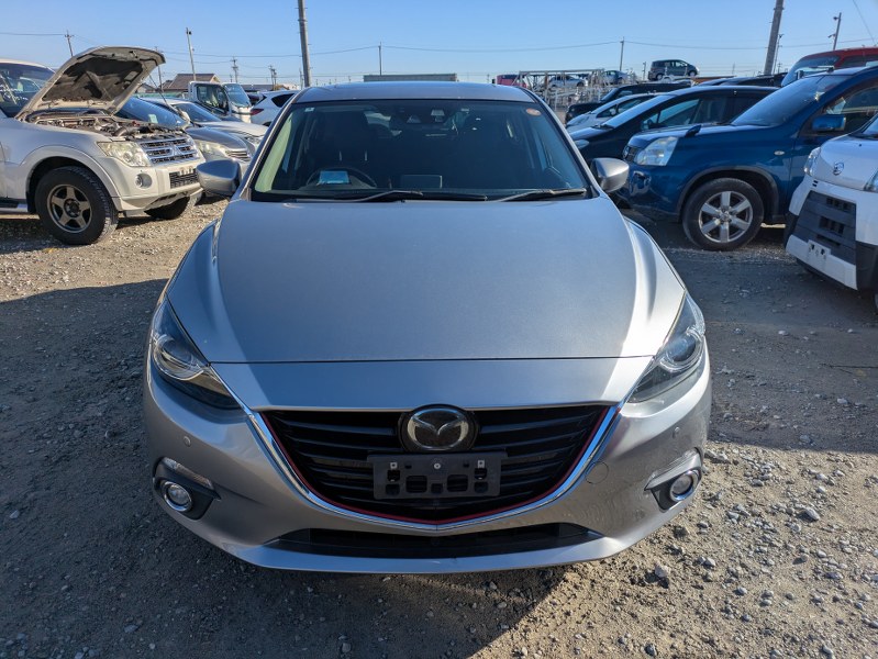 MAZDA	AXELA