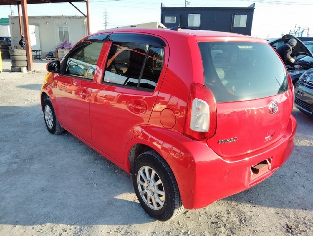 TOYOTA	PASSO