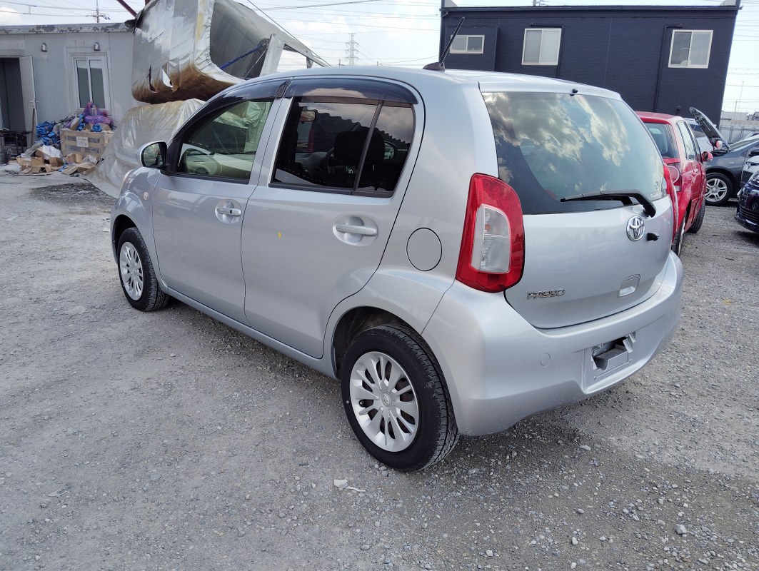 TOYOTA	PASSO
