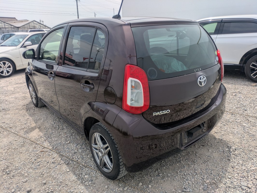 TOYOTA	PASSO
