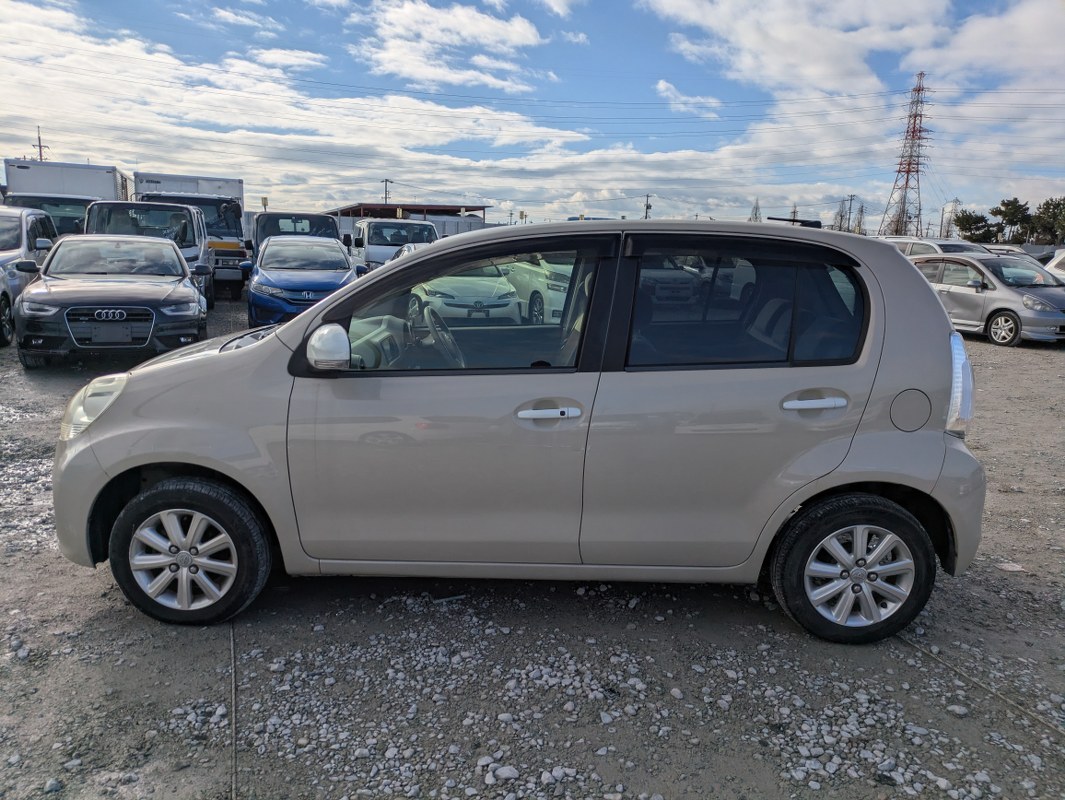 TOYOTA	PASSO