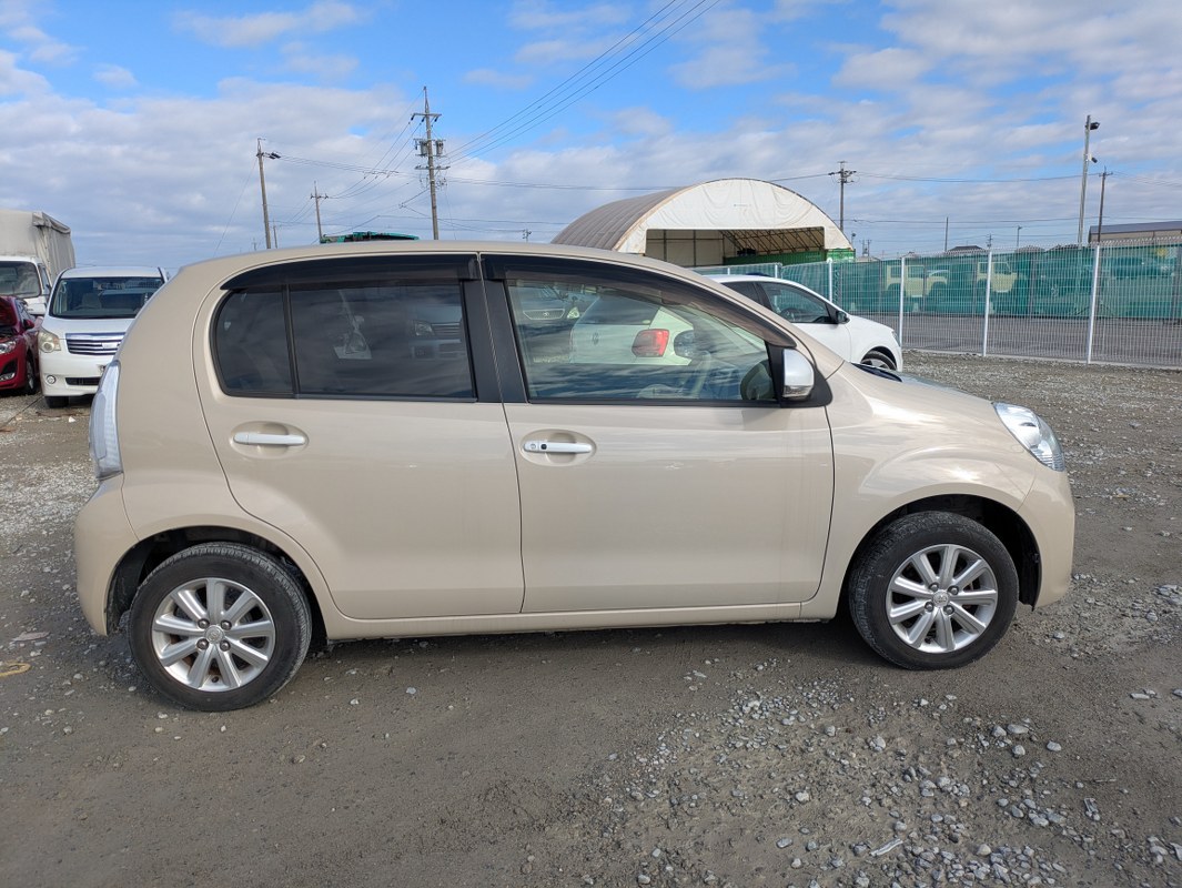 TOYOTA	PASSO