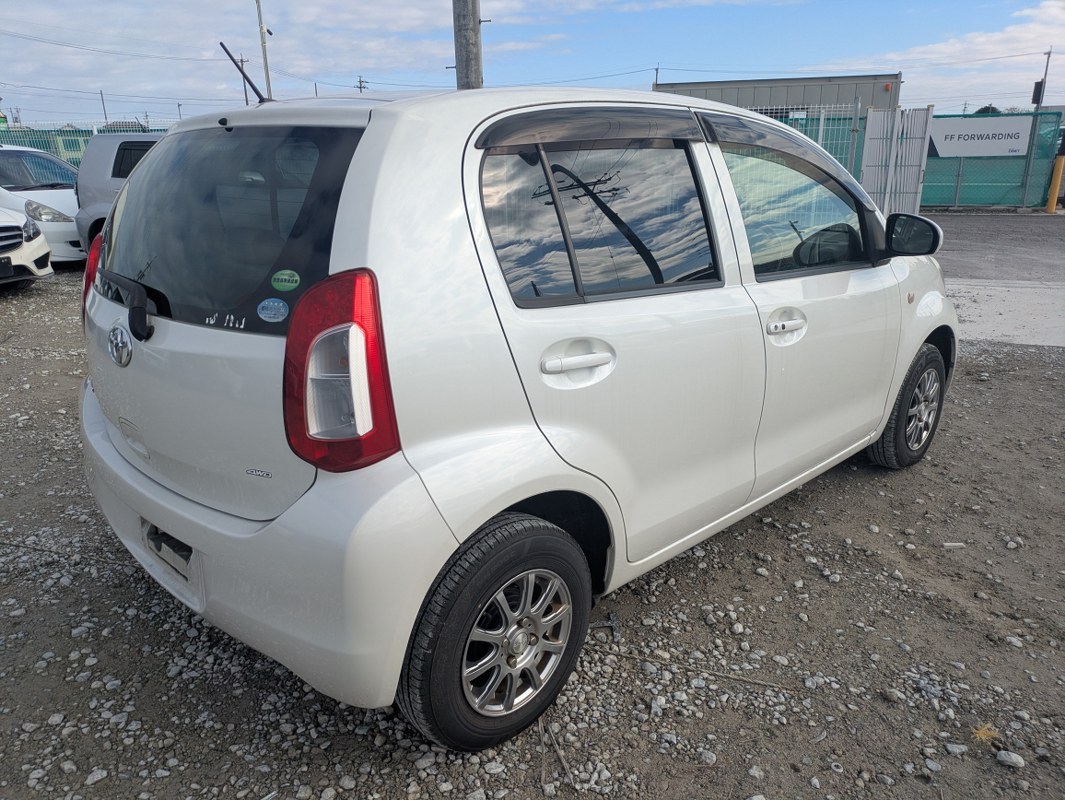 TOYOTA	PASSO