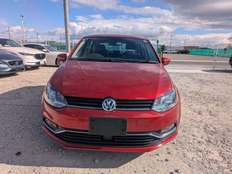 VOLKSWAGEN	POLO