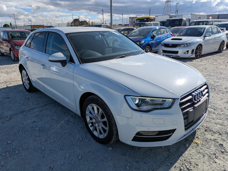 AUDI	A3