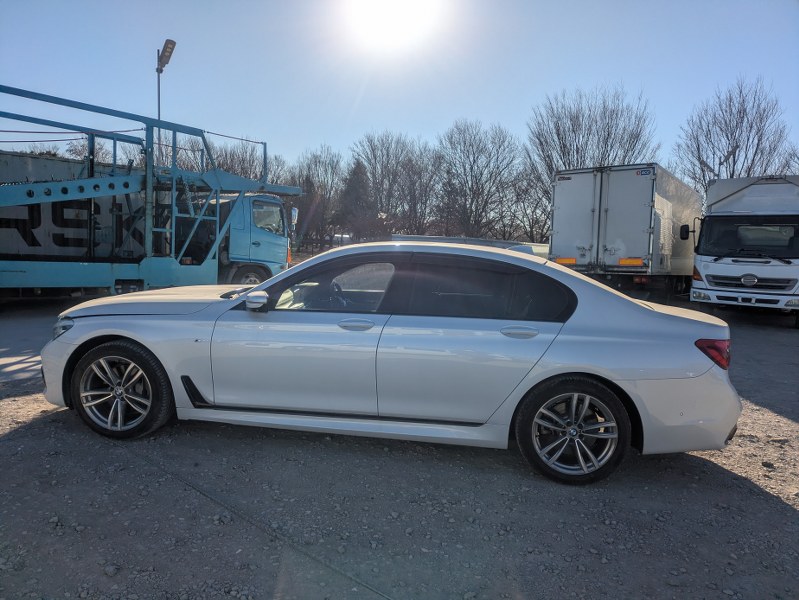 BMW 7 SERIES