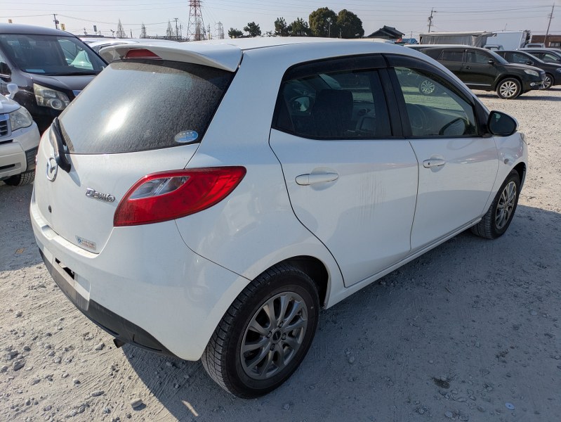 MAZDA	DEMIO