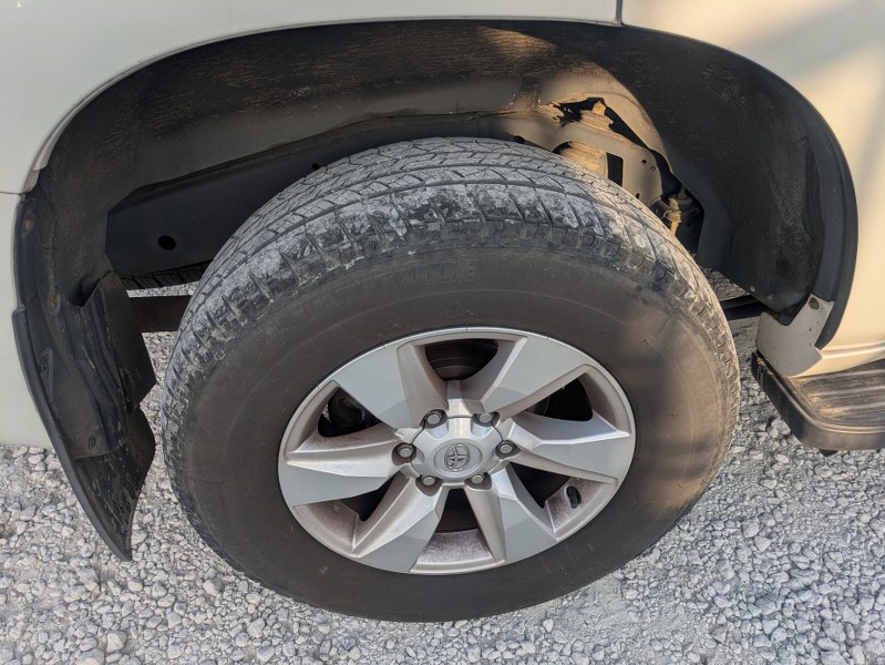 TOYOTA Land Cruiser Prado