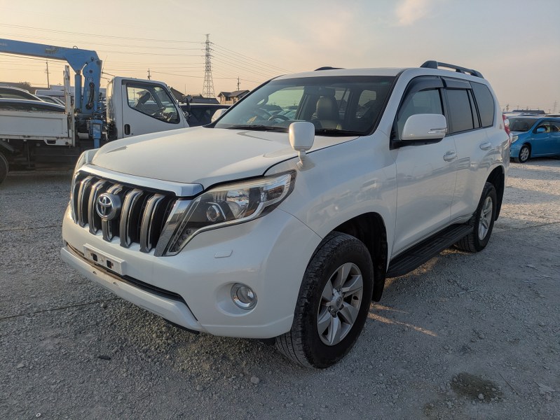 TOYOTA Land Cruiser Prado