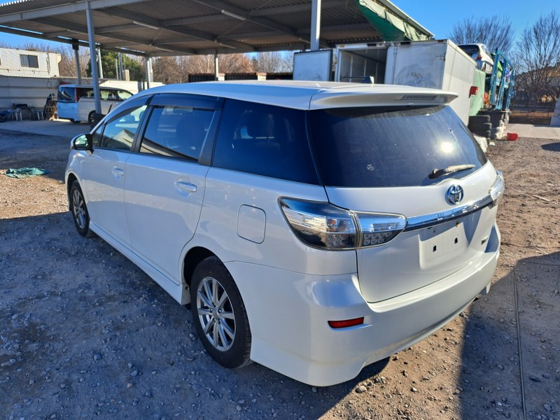 TOYOTA	WISH