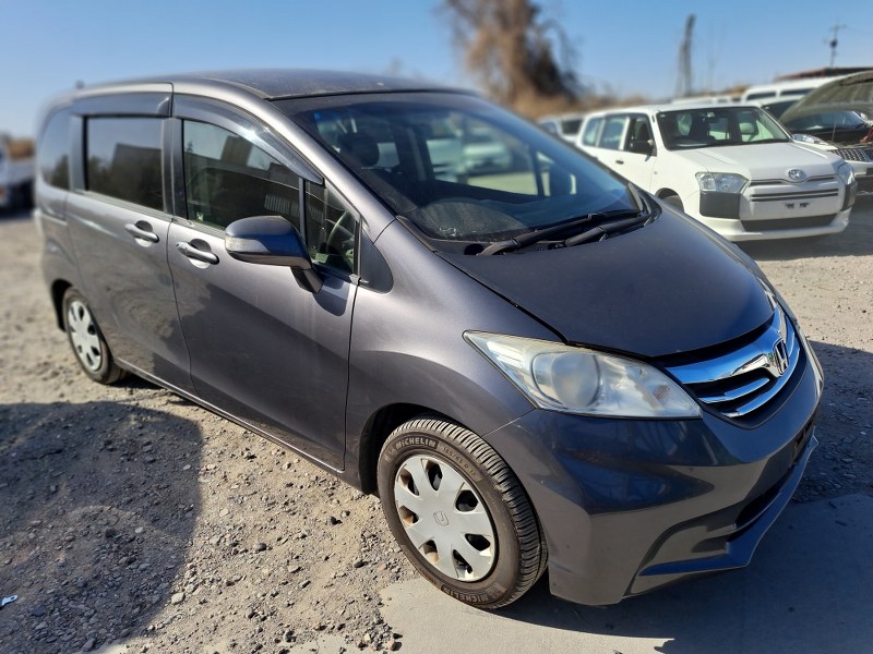 HONDA	FREED