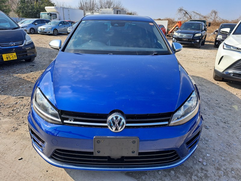VOLKSWAGEN	GOLF