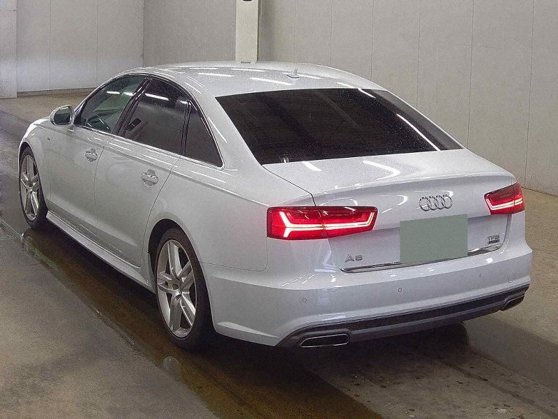 AUDI	A6