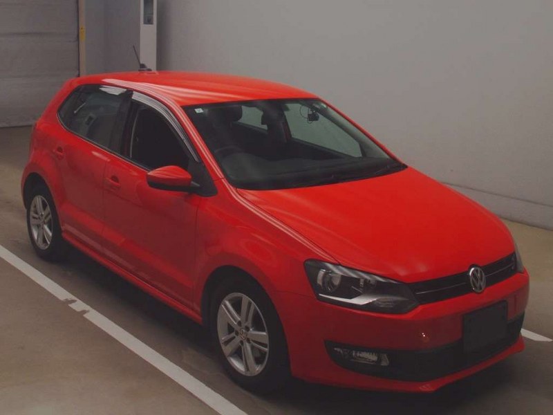 VOLKSWAGEN	POLO