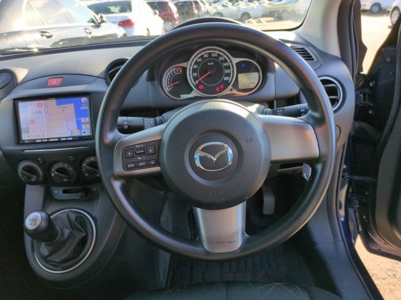 MAZDA	DEMIO