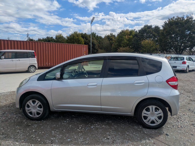 HONDA	FIT