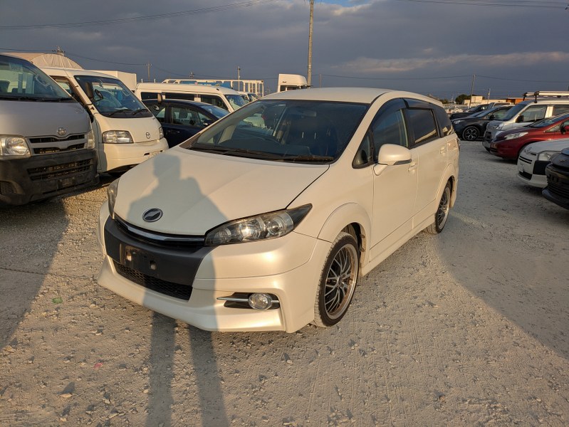 TOYOTA	WISH
