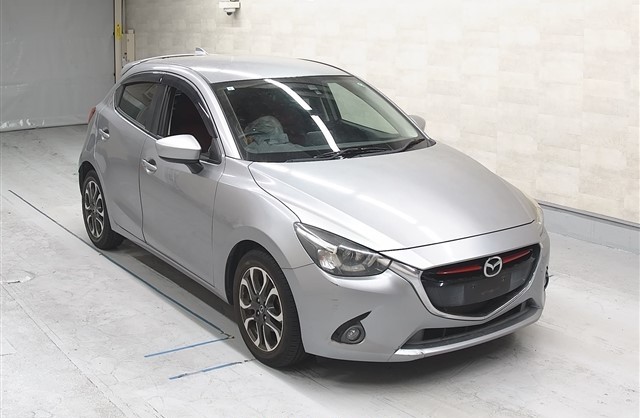 MAZDA	DEMIO