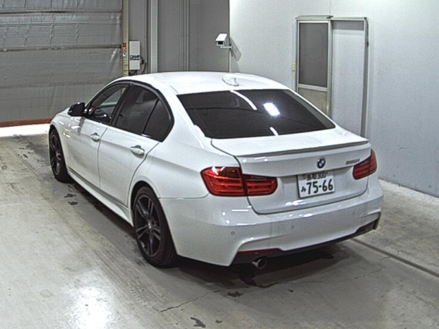 BMW	3 SERIES