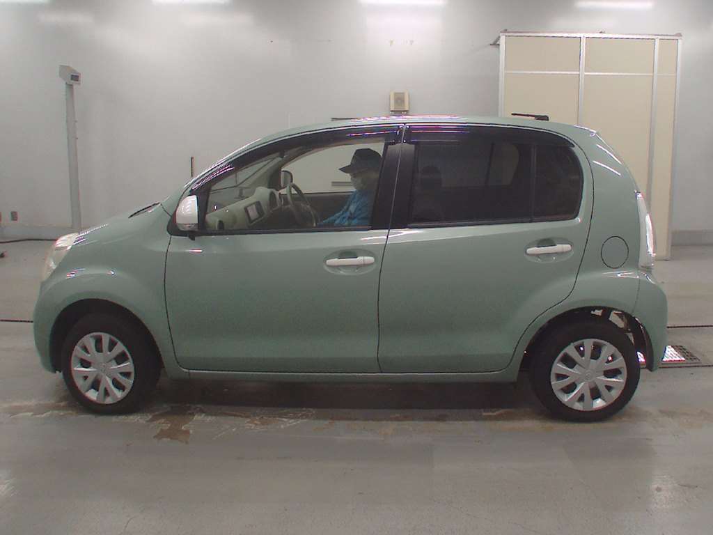 TOYOTA	PASSO