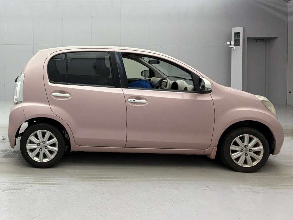 TOYOTA	PASSO