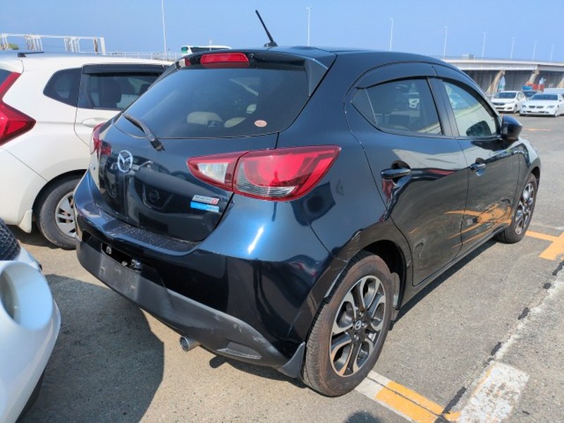 MAZDA	DEMIO