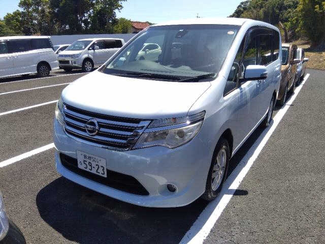 NISSAN SERENA