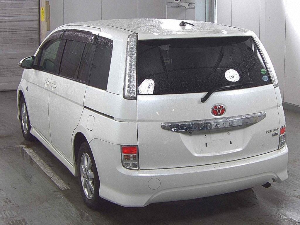 TOYOTA ISIS