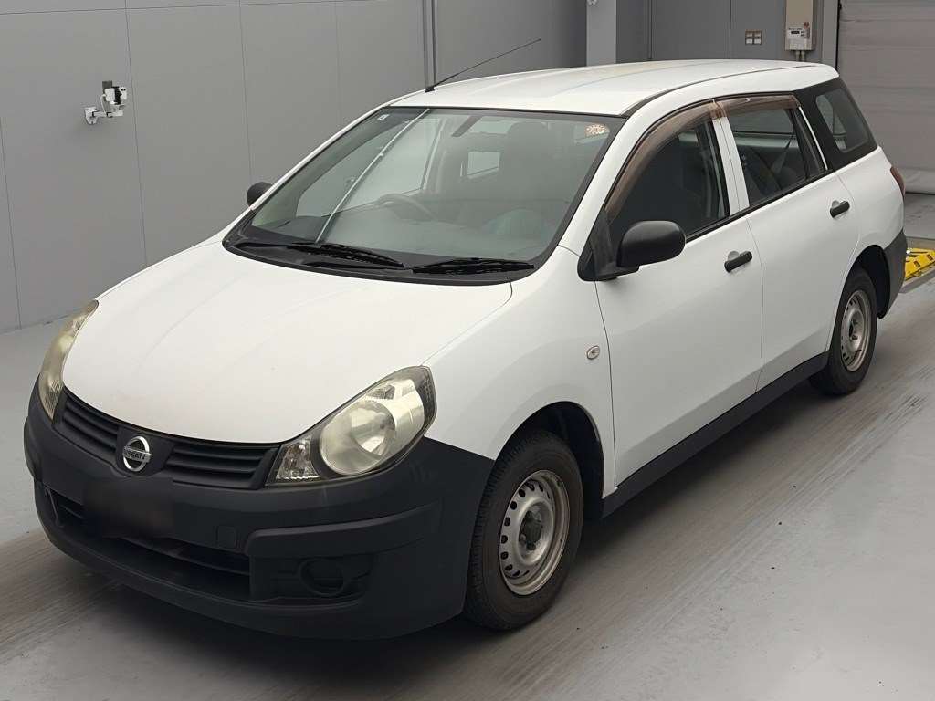 NISSAN AD VAN