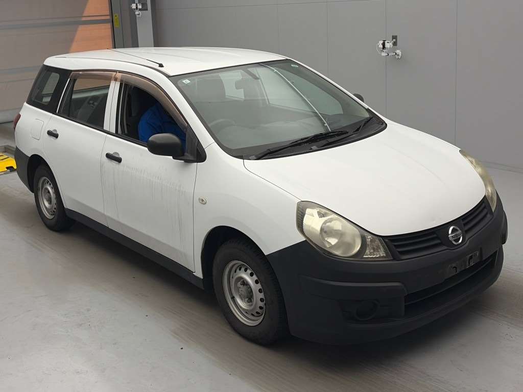 NISSAN AD VAN