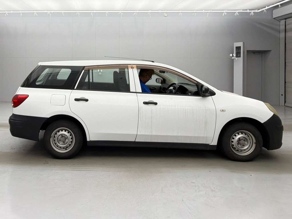 NISSAN AD VAN