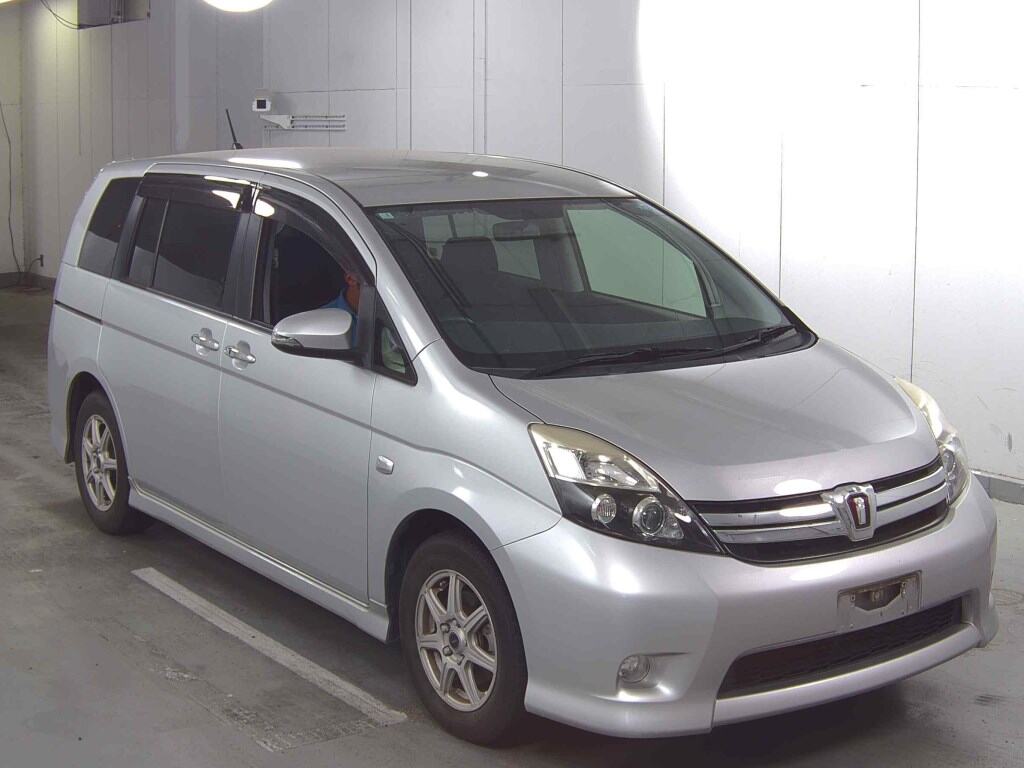 TOYOTA ISIS