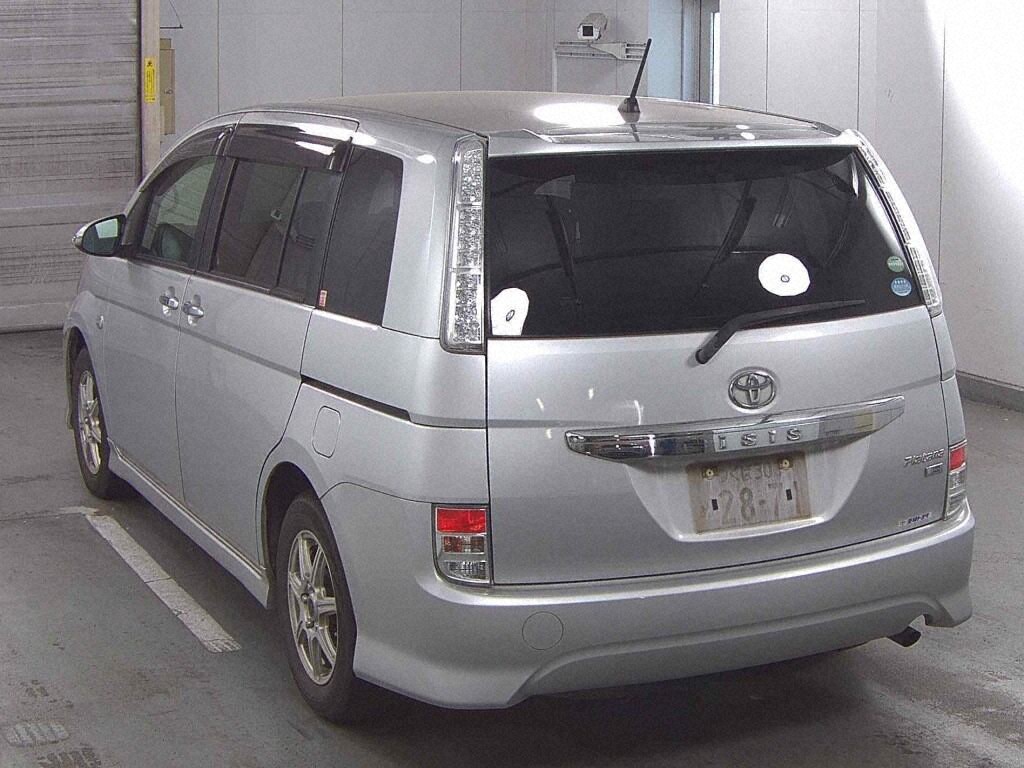 TOYOTA ISIS