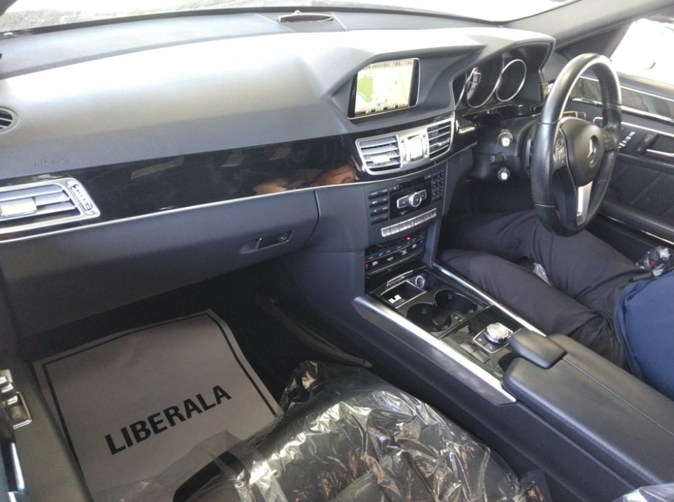 Mercedes E-Class E350