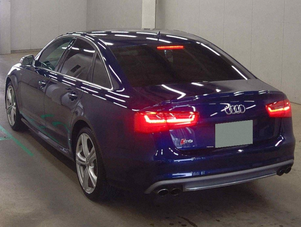 Audi S6