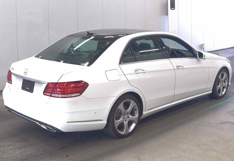 Mercedes E-Class E350