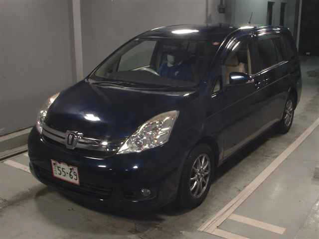 TOYOTA ISIS